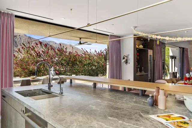 $3,100,000 | 427 North Avenida Caballeros, Palm Springs, CA 92262