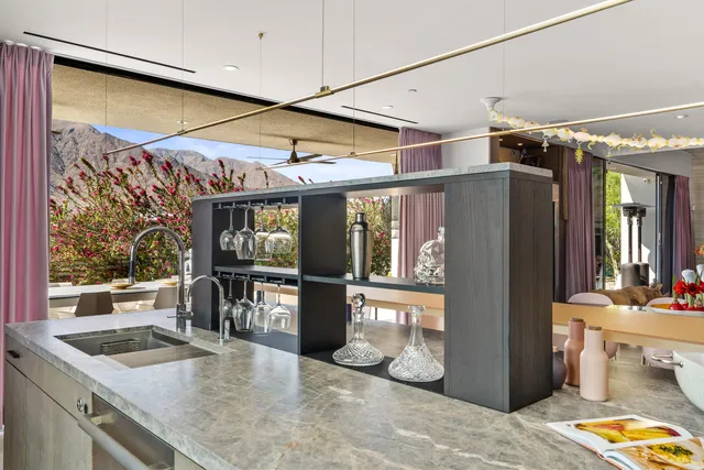 $3,100,000 | 427 North Avenida Caballeros, Palm Springs, CA 92262