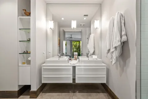 $3,100,000 | 427 North Avenida Caballeros, Palm Springs, CA 92262