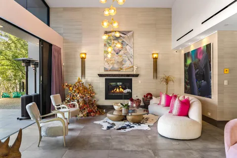 $3,100,000 | 427 North Avenida Caballeros, Palm Springs, CA 92262