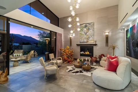 $3,100,000 | 427 North Avenida Caballeros, Palm Springs, CA 92262