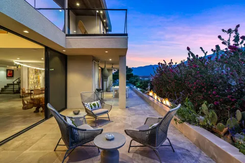 $3,100,000 | 427 North Avenida Caballeros, Palm Springs, CA 92262