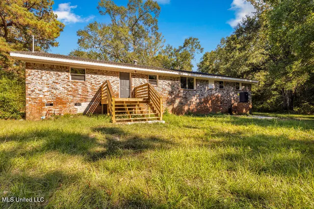 $179,000 | 1543 North Beech Street, Picayune, MS 39466