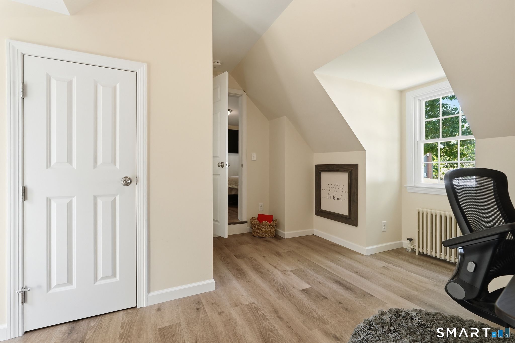 2 Martin Terrace Enfield, CT 06082 - Photo 24 of 32