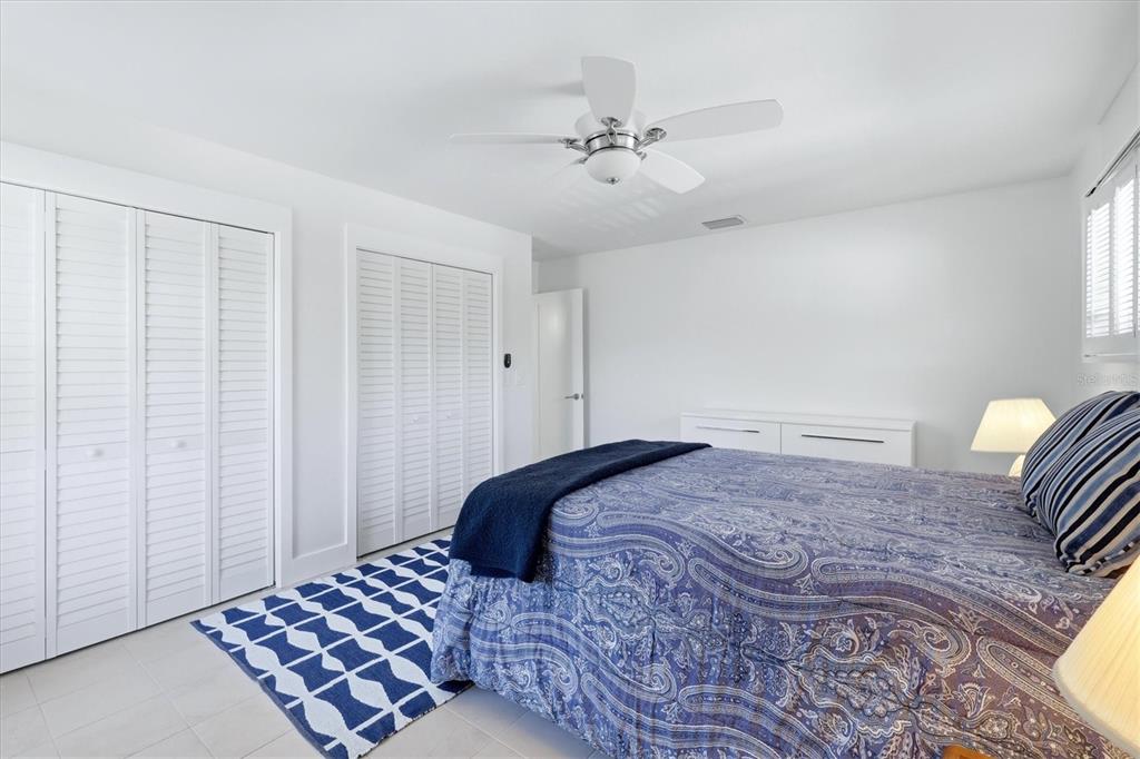 616 Lyons Lane Longboat Key, FL 34228 - Photo 23 of 47