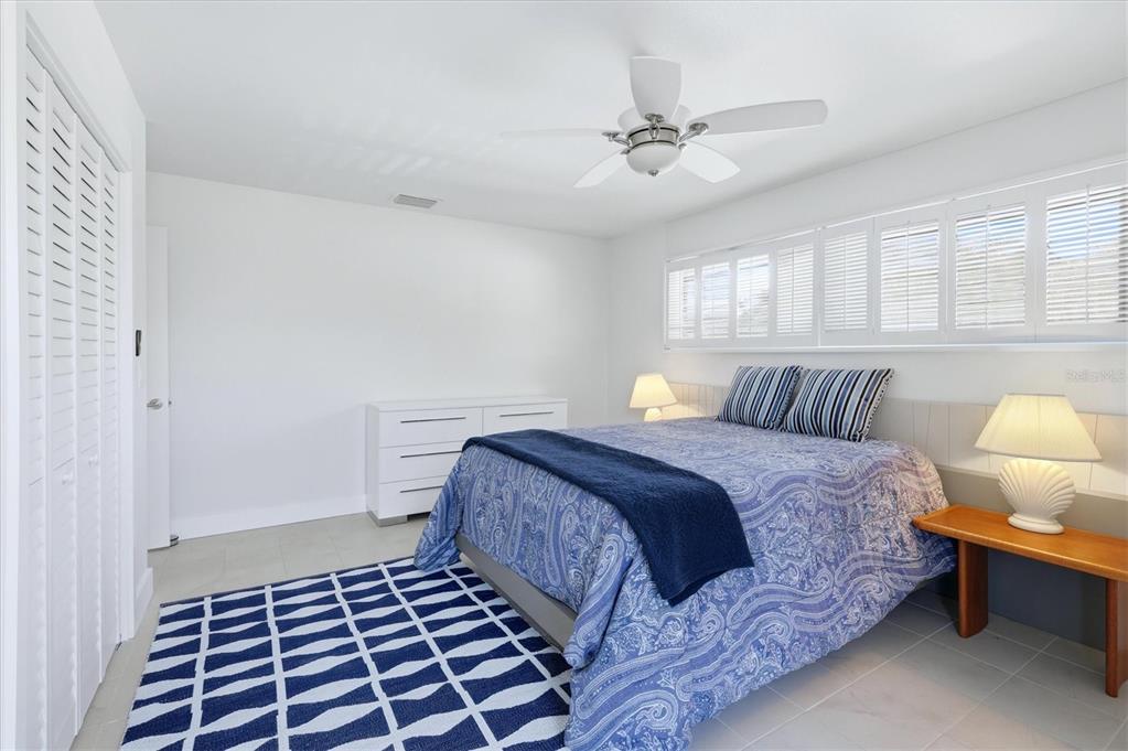 616 Lyons Lane Longboat Key, FL 34228 - Photo 24 of 47