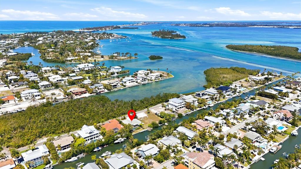 616 Lyons Lane Longboat Key, FL 34228 - Photo 43 of 47