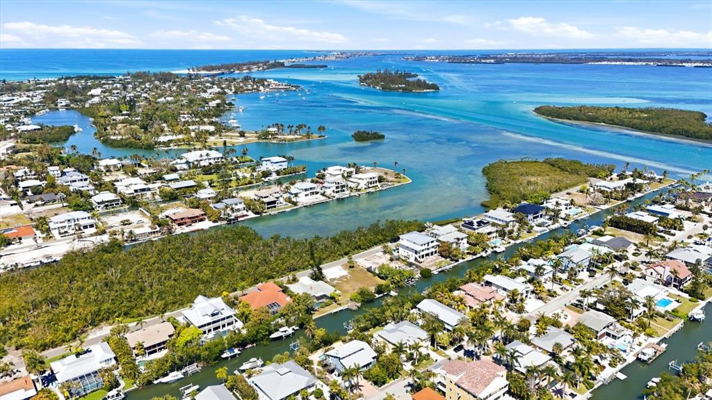 616 Lyons Lane Longboat Key, FL 34228 - Photo 44 of 47