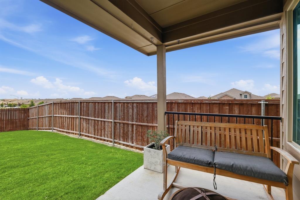 9200 Desertrock Road Fort Worth, TX 76131 - Photo 27 of 36