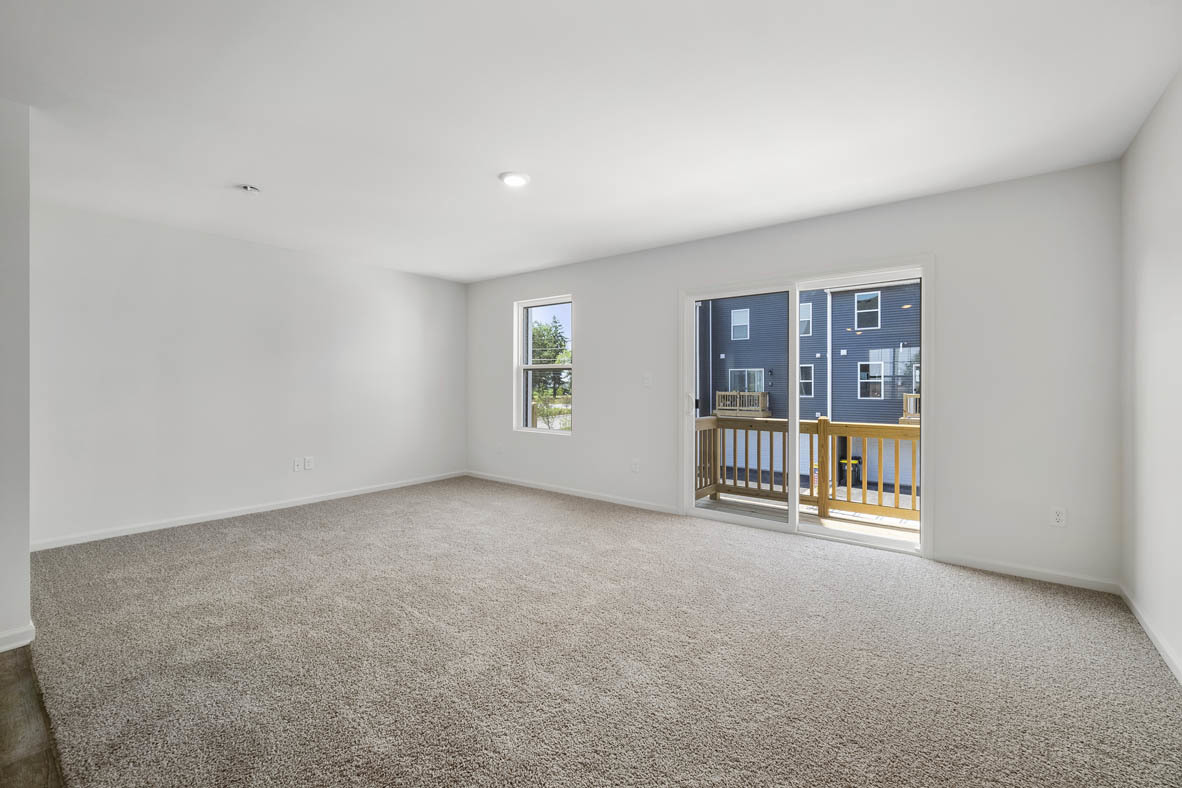 1478 Yosemite Way Pingree Grove, IL 60140 - Photo 6 of 18 an empty room with windows