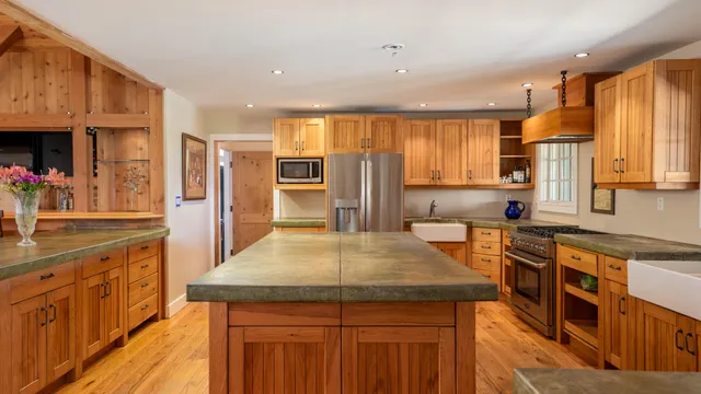 $2,700,000 | 2591 Deer Hill Lane, Solvang, CA 93463