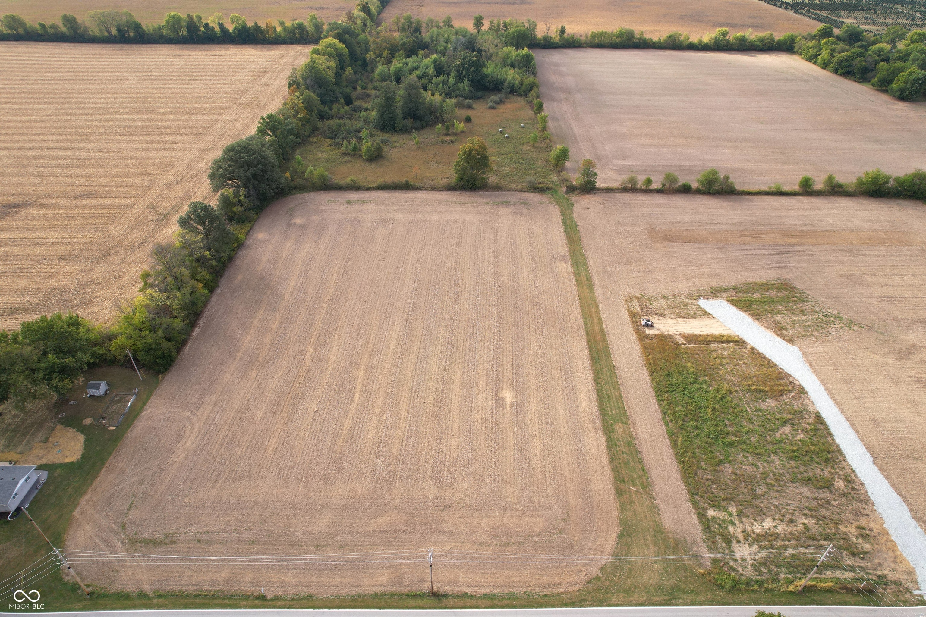 1000 East North Pendleton, IN 46064 - Photo 3 of 27