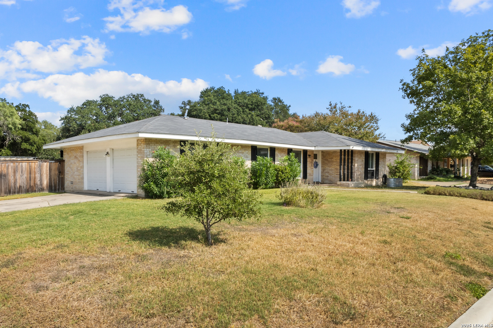 4203 Smoke Ridge San Antonio, TX 78217 - Photo 3 of 24 Gallery Image 3