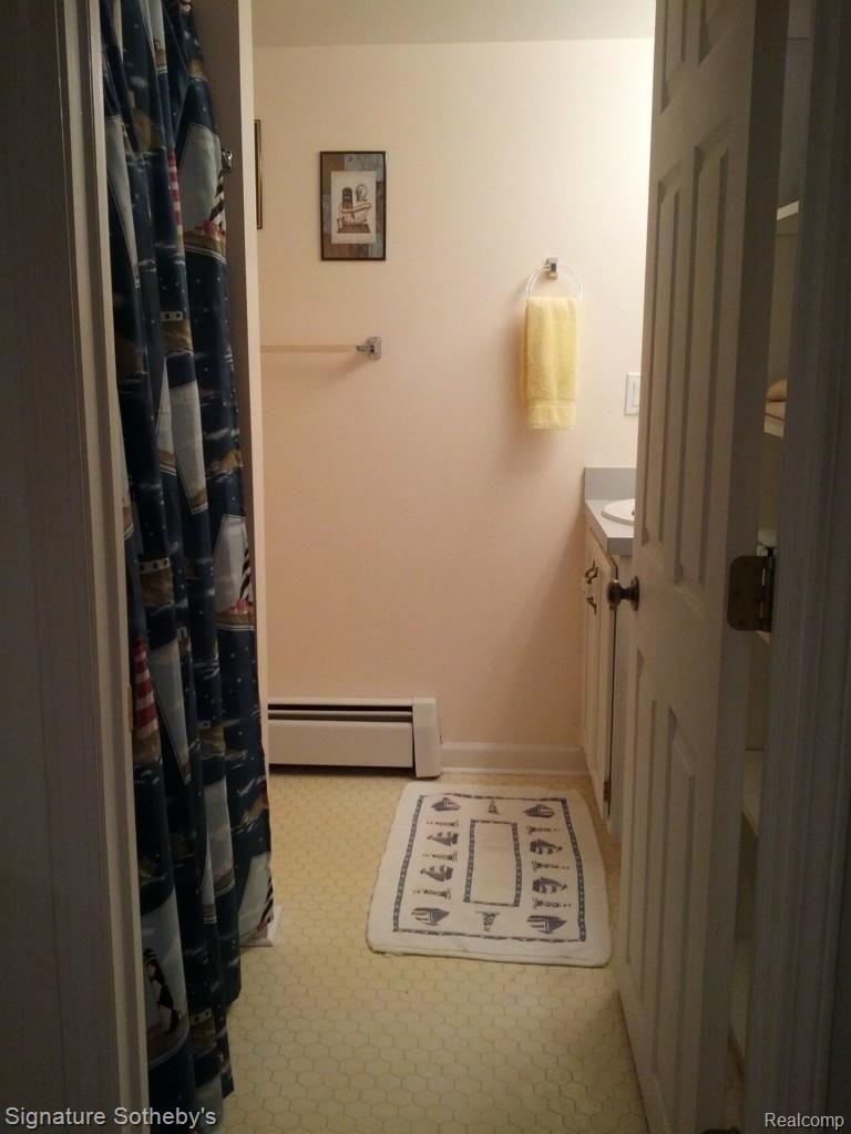 13456 Stover Road, Unit 3 Charlevoix, MI 49720 - Photo 14 of 16 Lower Level Full Bath.