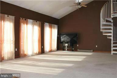 1307 Fillmore Road Fort Washington, MD 20744 - Photo 6 of 27 Family Room