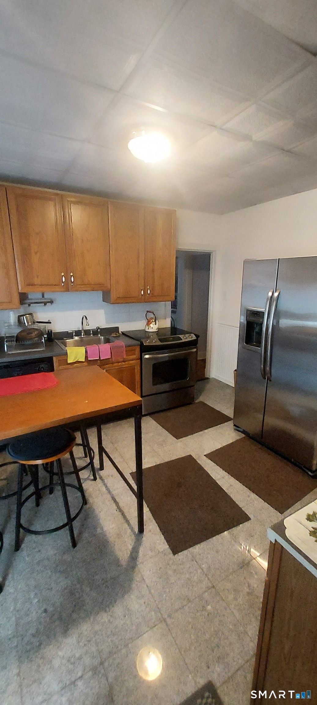 580 Wilmot Avenue, Unit 2 Bridgeport, CT 06607 - Photo 4 of 10 a room with furniture pool table and a window