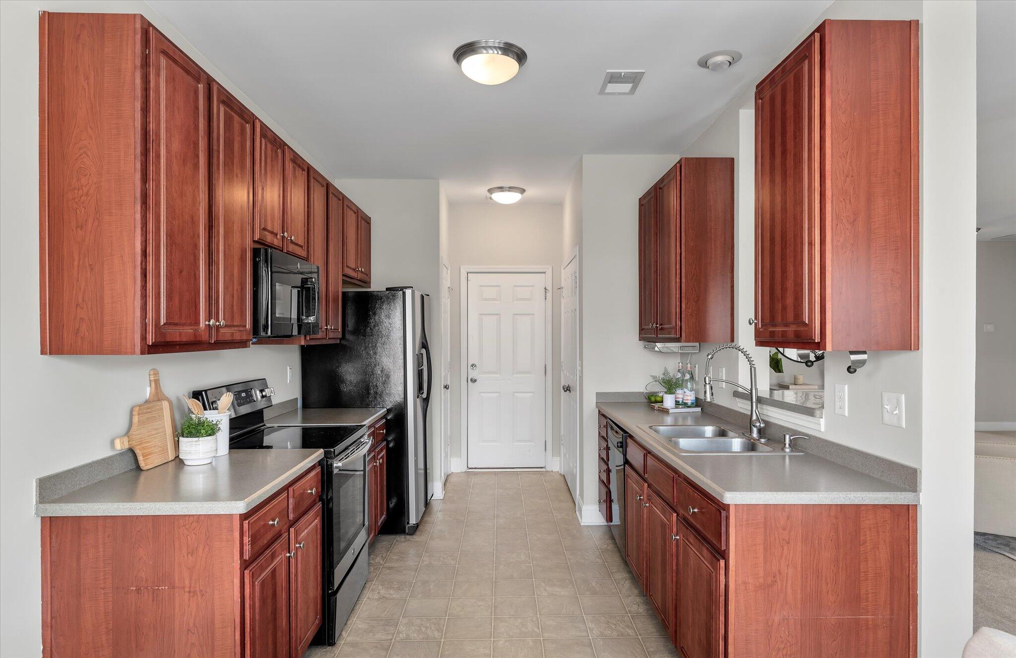 267 Westbrooke Road Summerville, SC 29486 - Photo 15 of 38 15-267 Westbrooke_Lowcountry_Exposure-16