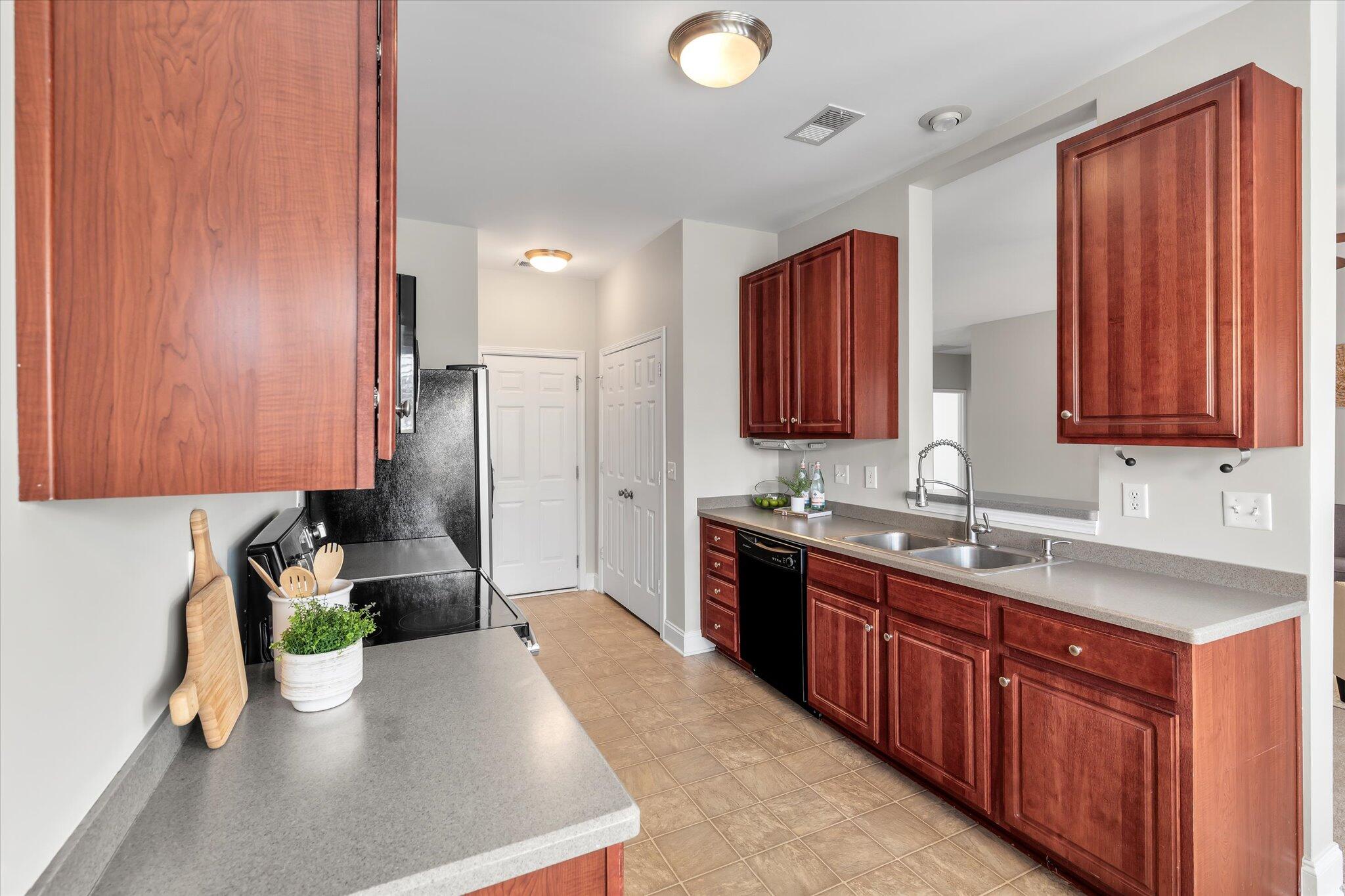 267 Westbrooke Road Summerville, SC 29486 - Photo 16 of 38 16-267 Westbrooke_Lowcountry_Exposure-17