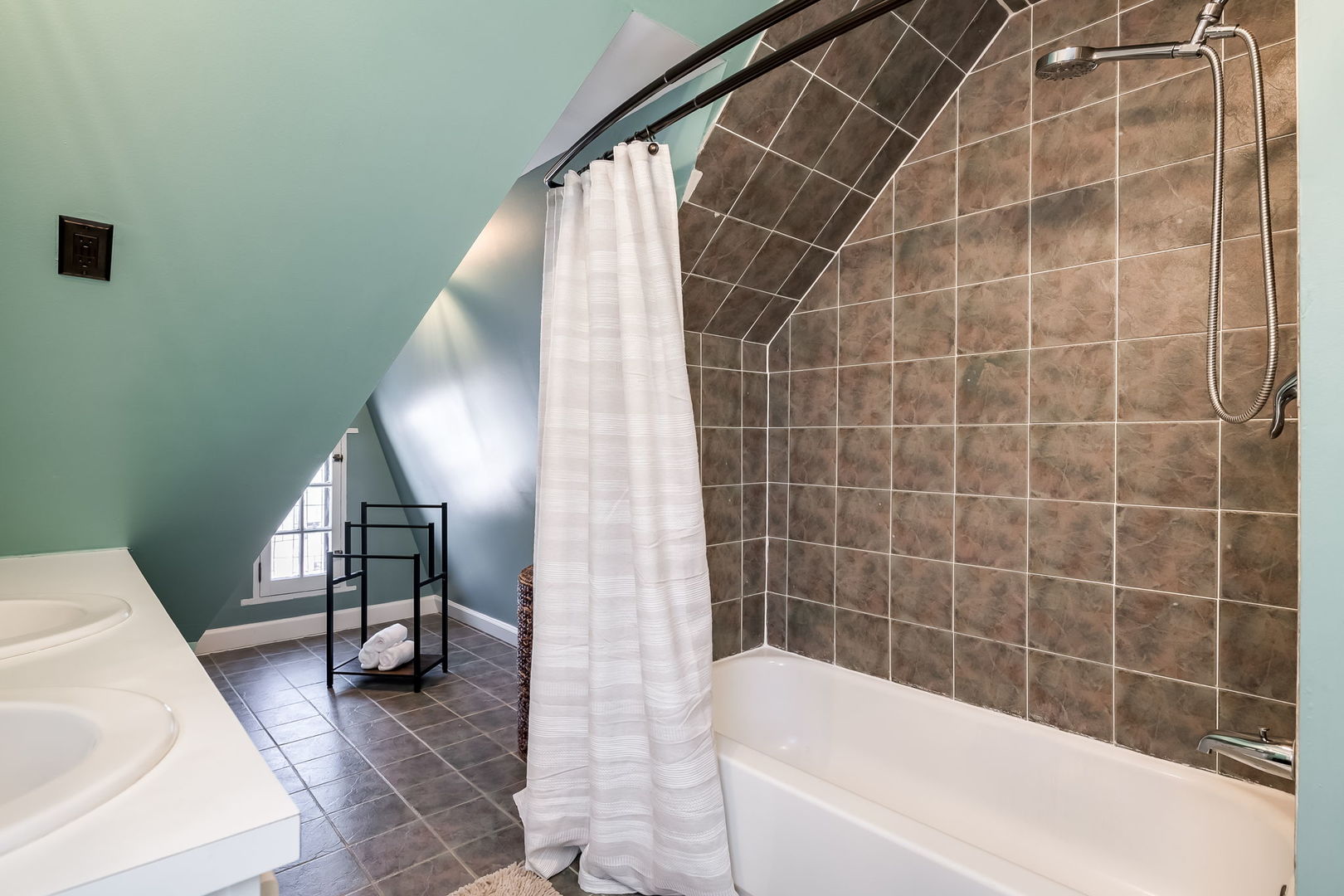 1630 Grove Avenue Berwyn, IL 60402 - Photo 17 of 30