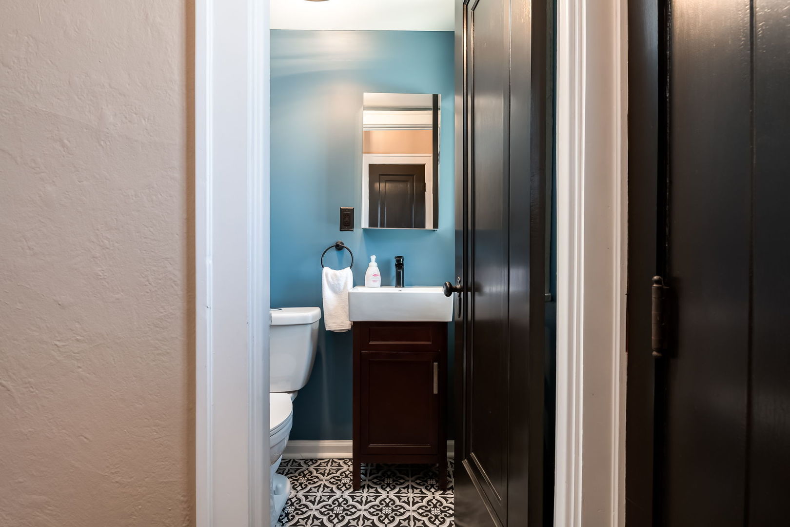 1630 Grove Avenue Berwyn, IL 60402 - Photo 6 of 30