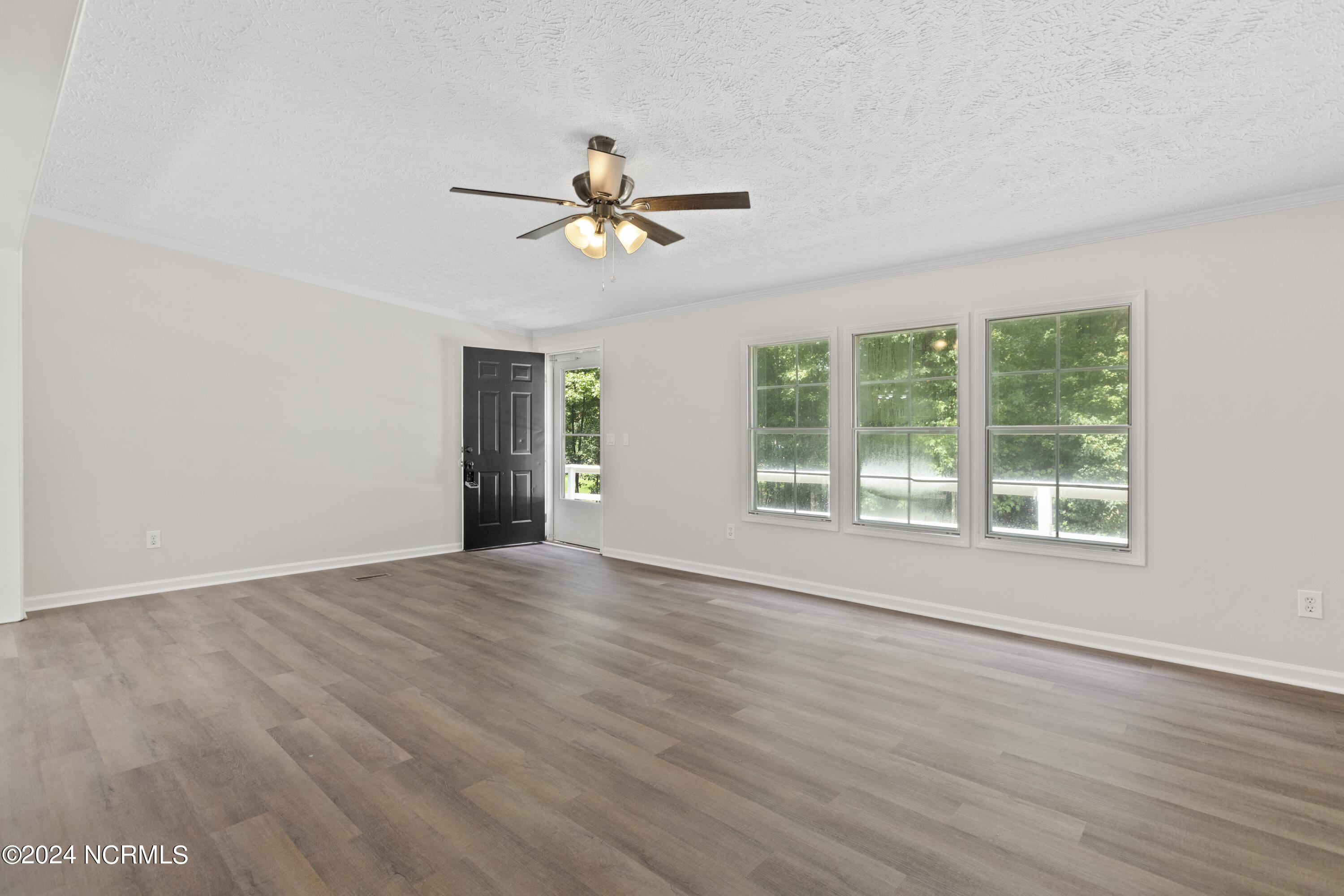 145 Quail Point Drive Hubert, NC 28539 - Photo 5 of 20 06 (3)