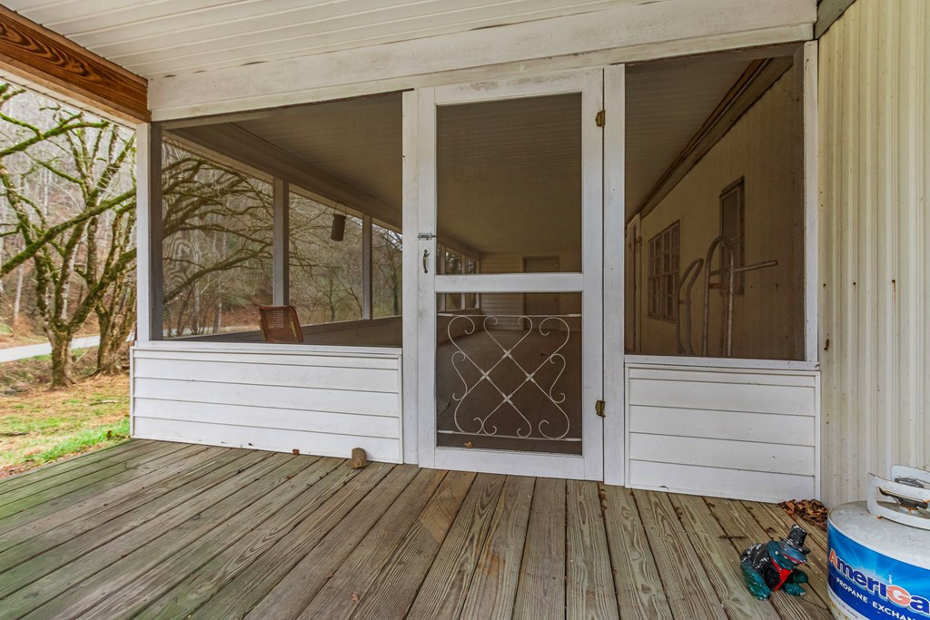1015 Beaver Creek Road Andrews, NC 28901 - Photo 11 of 49 Gallery Image 11
