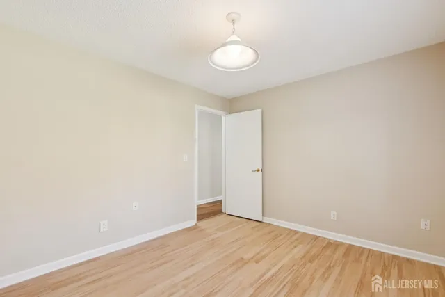 $359,000 | 20 Austin Court, Unit 7, Freehold, NJ 07728