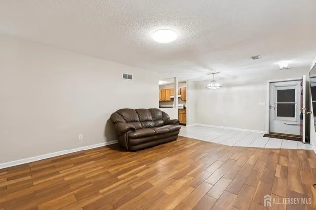 $359,000 | 20 Austin Court, Unit 7, Freehold, NJ 07728