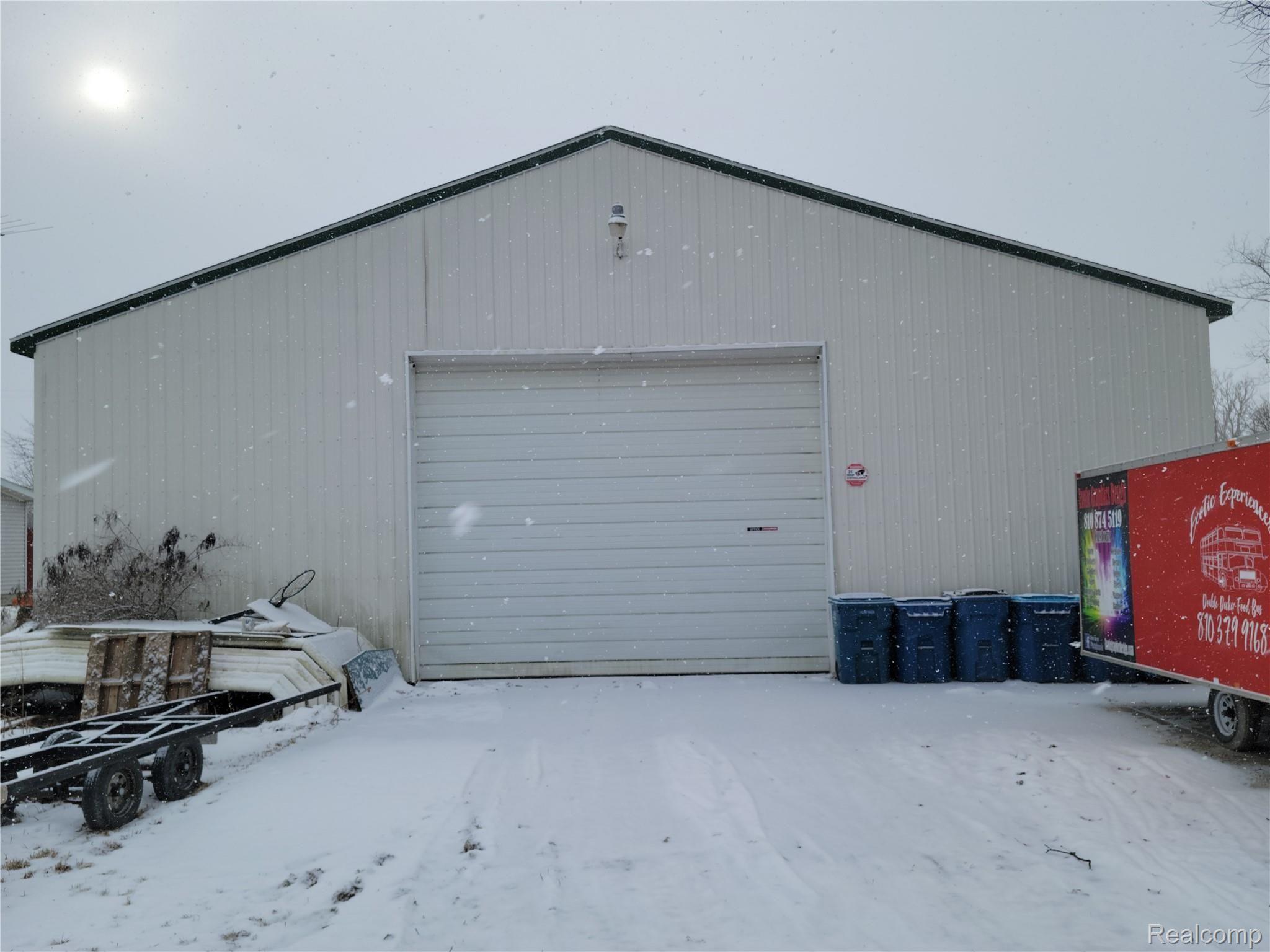 3231 West Ray Road Fenton, MI 48430 - Photo 5 of 35 Pole Barn
