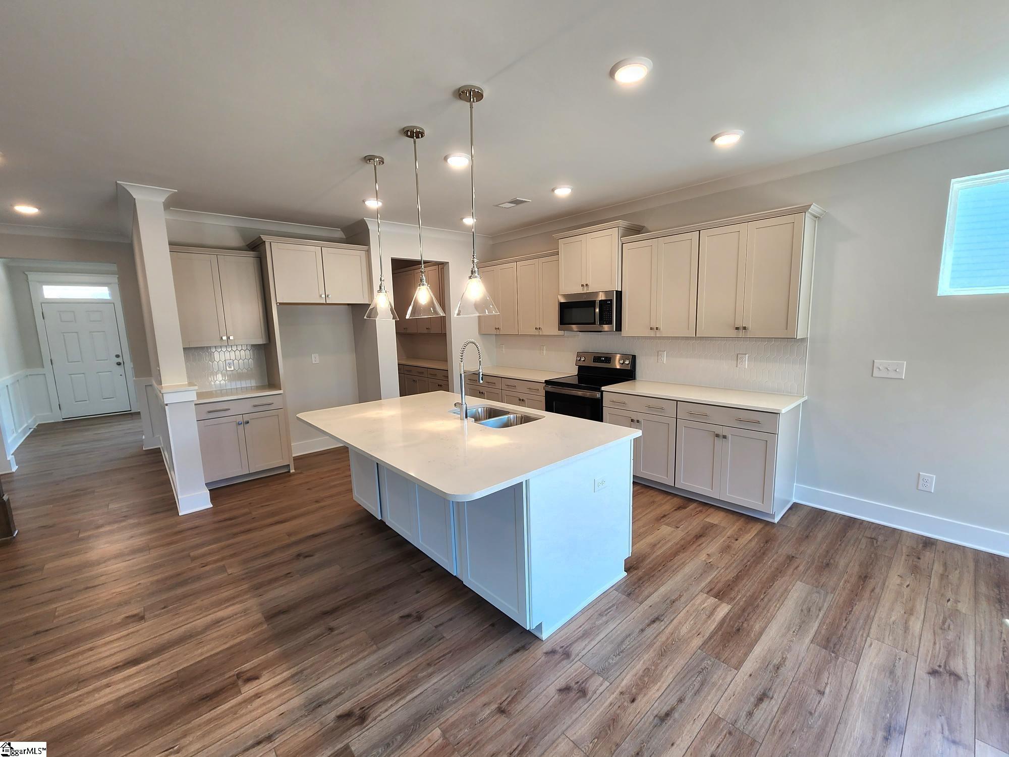 124 Jarrah Place Greenville, SC 29607 - Photo 4 of 34 Gallery Image 4