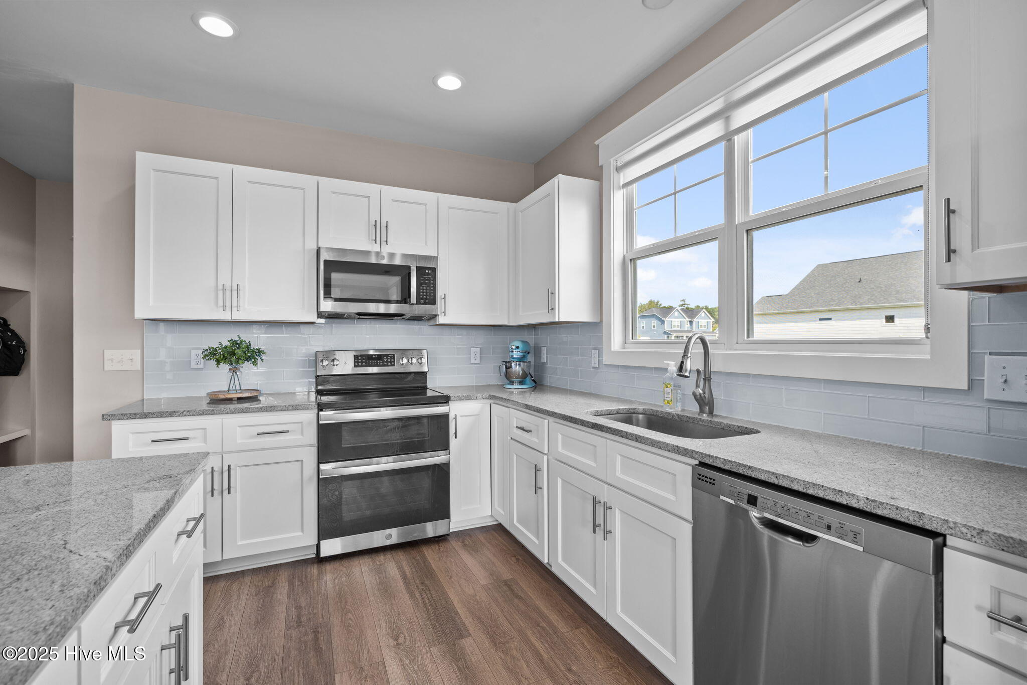 1710 Olde Farm Road Morehead City, NC 28557 - Photo 32 of 51 Kitchen