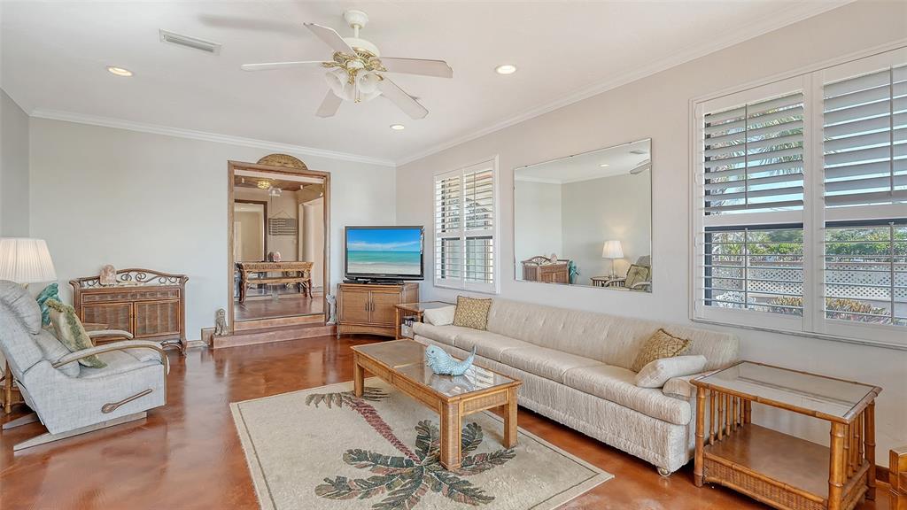 1444 Ridgewood Lane Sarasota, FL 34231 - Photo 13 of 53