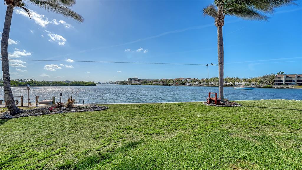 1444 Ridgewood Lane Sarasota, FL 34231 - Photo 32 of 53