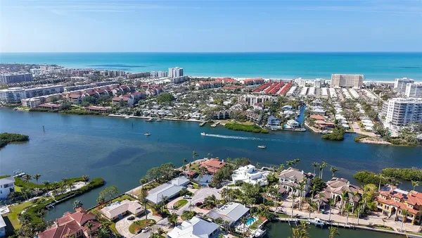 $3,500,000 | 1444 Ridgewood Lane, Sarasota, FL 34231