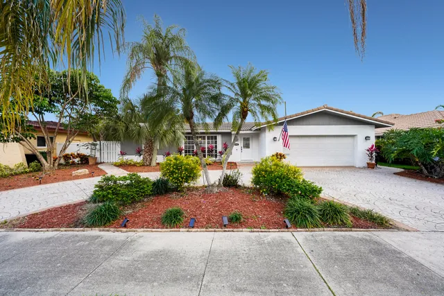 $725,000 | 2102 Northeast 68th Street, Fort Lauderdale, FL 33308