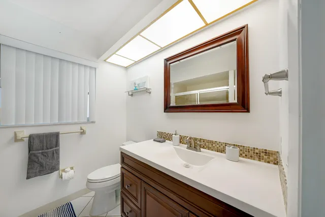 $725,000 | 2102 Northeast 68th Street, Fort Lauderdale, FL 33308