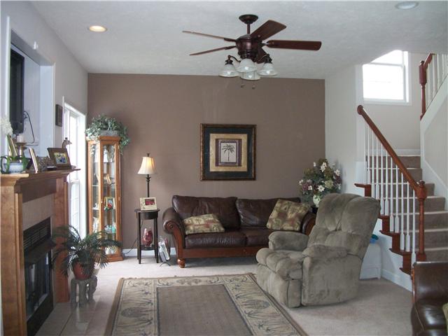 738 Old Seminary Road Manchester, TN 37355 - Photo 3 of 19 Large spacious Living room with gas fireplace and recessed lighting.