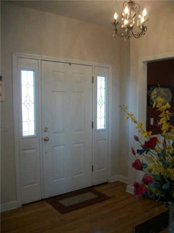 738 Old Seminary Road Manchester, TN 37355 - Photo 7 of 19 Large Foyer/entry