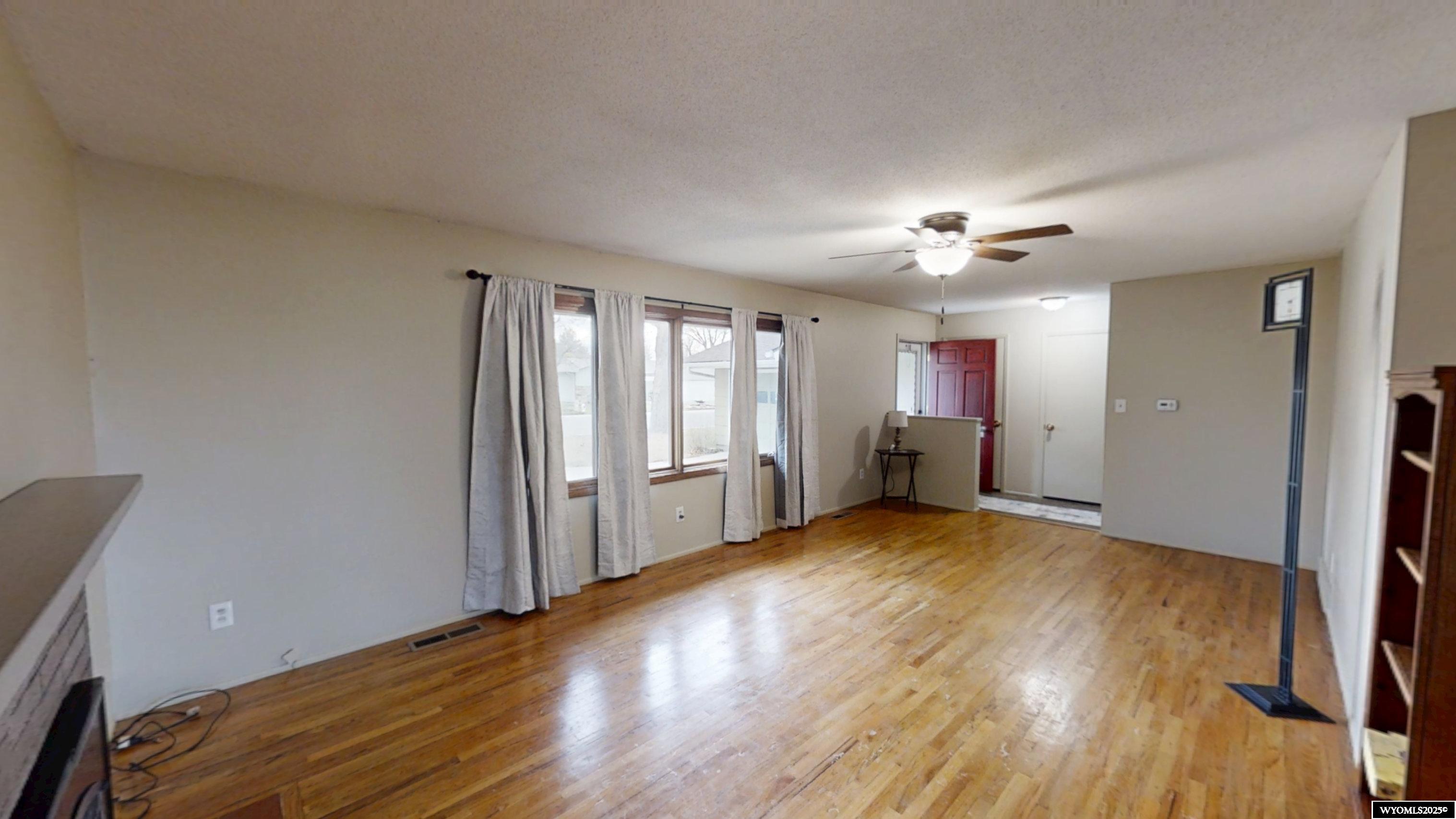 85 Valley Casper Wy Casper, WY 82604 - Photo 2 of 49