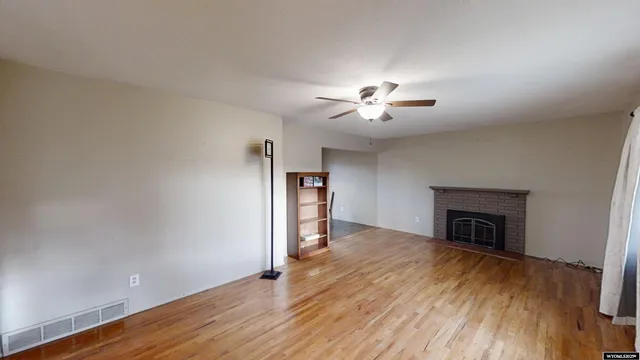 $336,500 | 85 Valley Casper Wy, Casper, WY 82604