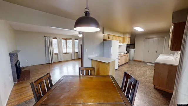 $336,500 | 85 Valley Casper Wy, Casper, WY 82604