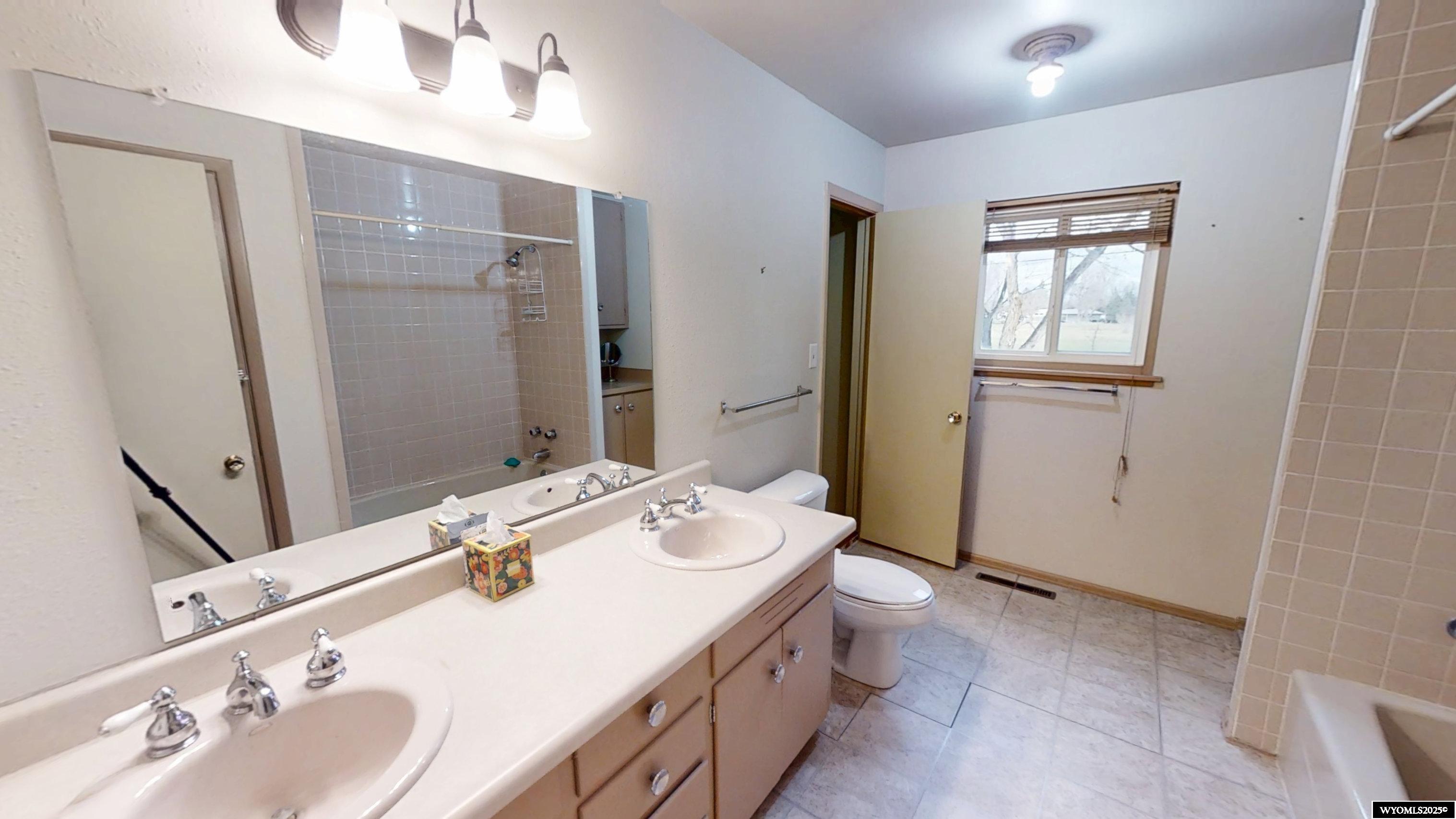 85 Valley Casper Wy Casper, WY 82604 - Photo 10 of 49