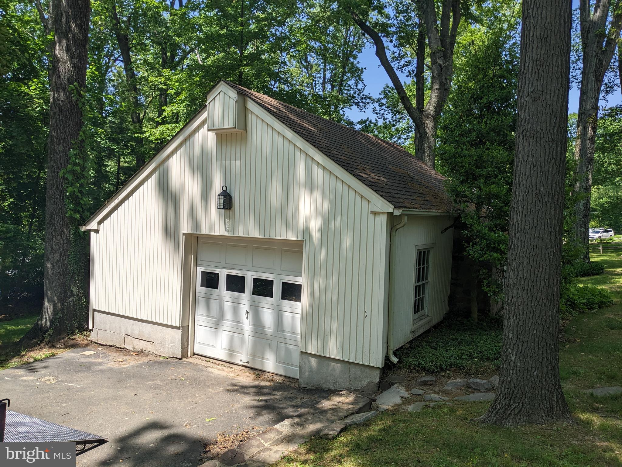 360 Dreshertown Road Fort Washington, PA 19034 - Photo 3 of 16 Detached Garage