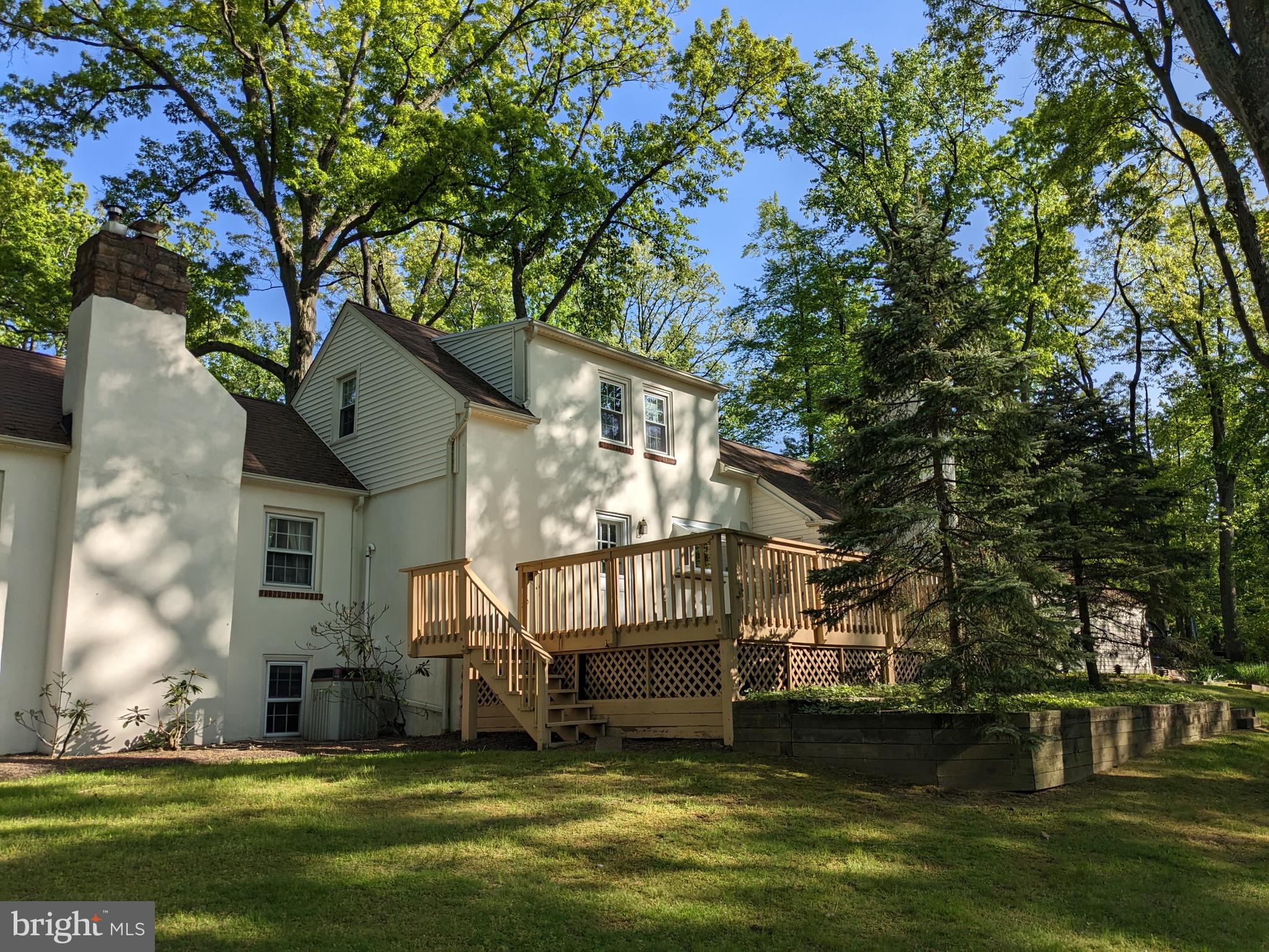 360 Dreshertown Road Fort Washington, PA 19034 - Photo 5 of 16 Rear deck