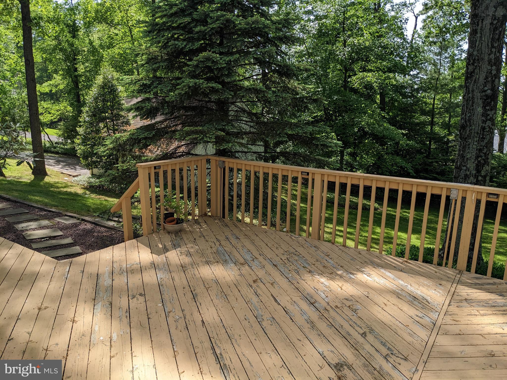 360 Dreshertown Road Fort Washington, PA 19034 - Photo 6 of 16 Deck