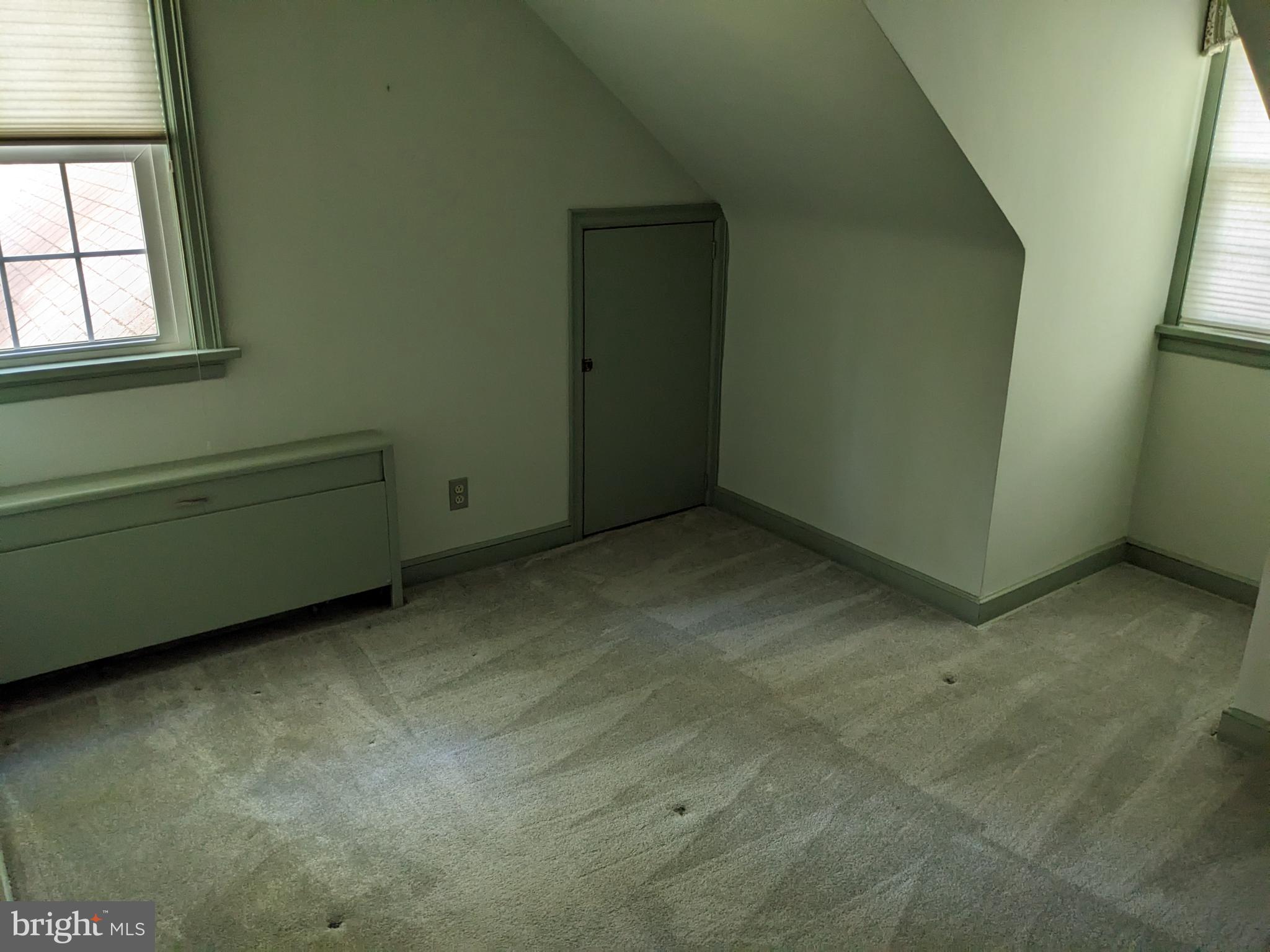 360 Dreshertown Road Fort Washington, PA 19034 - Photo 8 of 16 2nd fl. bedroom