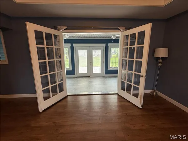 $274,900 | 113 East Wood Street, Shelbina, MO 63468