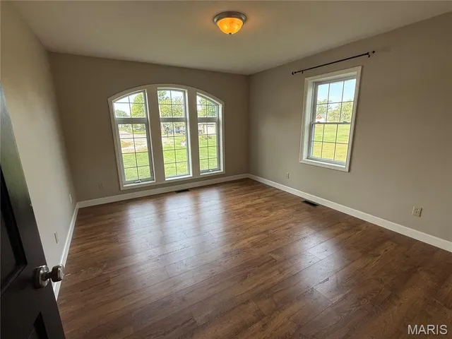 $294,900 | 113 East Wood Street, Shelbina, MO 63468