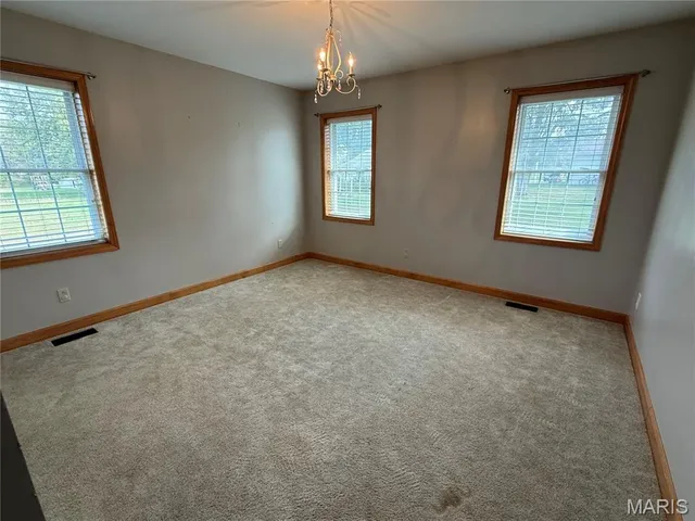 $294,900 | 113 East Wood Street, Shelbina, MO 63468