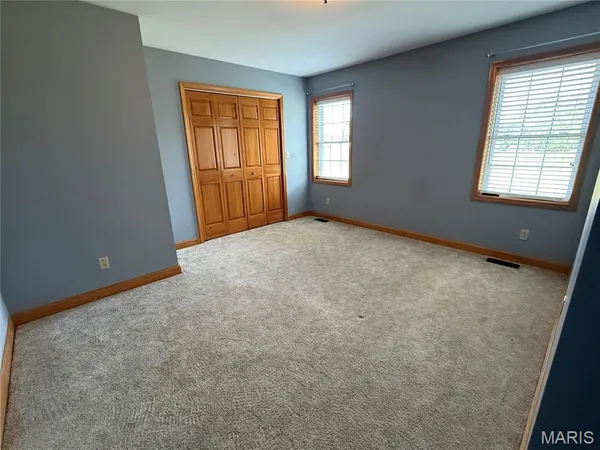 $274,900 | 113 East Wood Street, Shelbina, MO 63468
